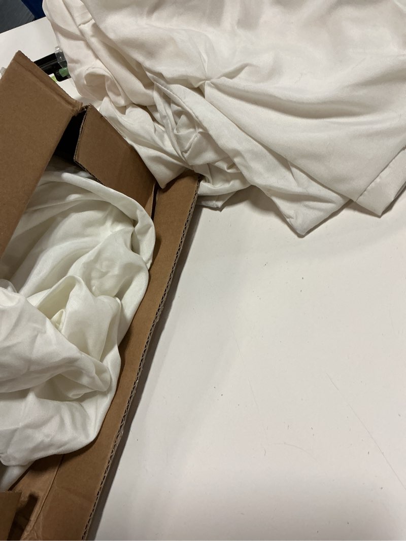 Condition photo showing Good Condition for cozylux queen set white, 6 pieces soft pinch pleat bed in a bag queen set (duvet not included)