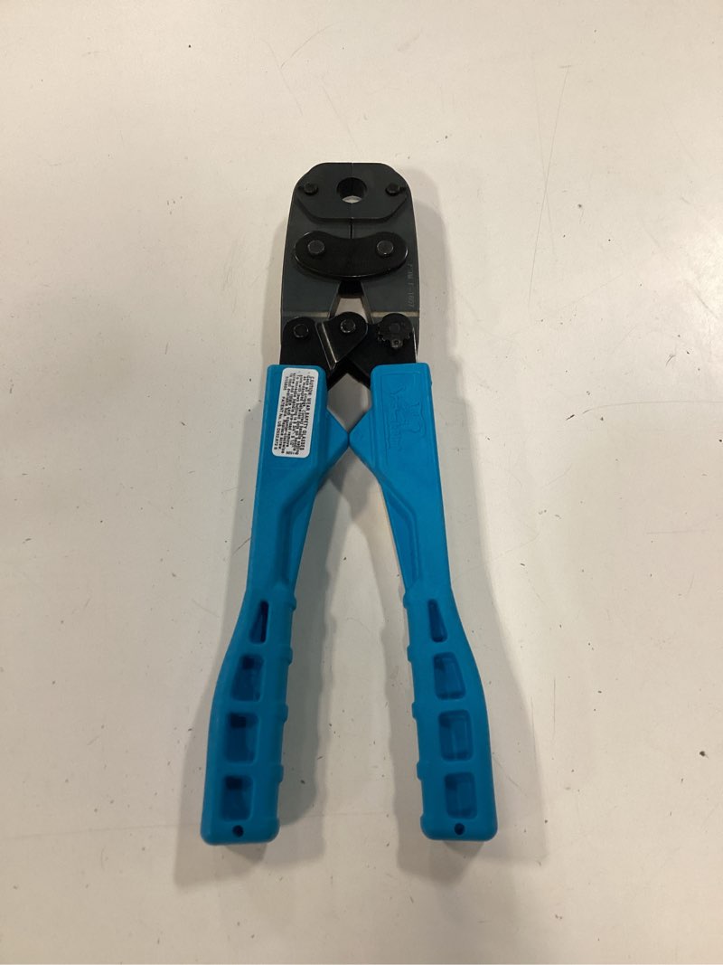 Condition photo showing Good Condition for a sharkbite 1/2-in and 3/4-in pex crimp tool