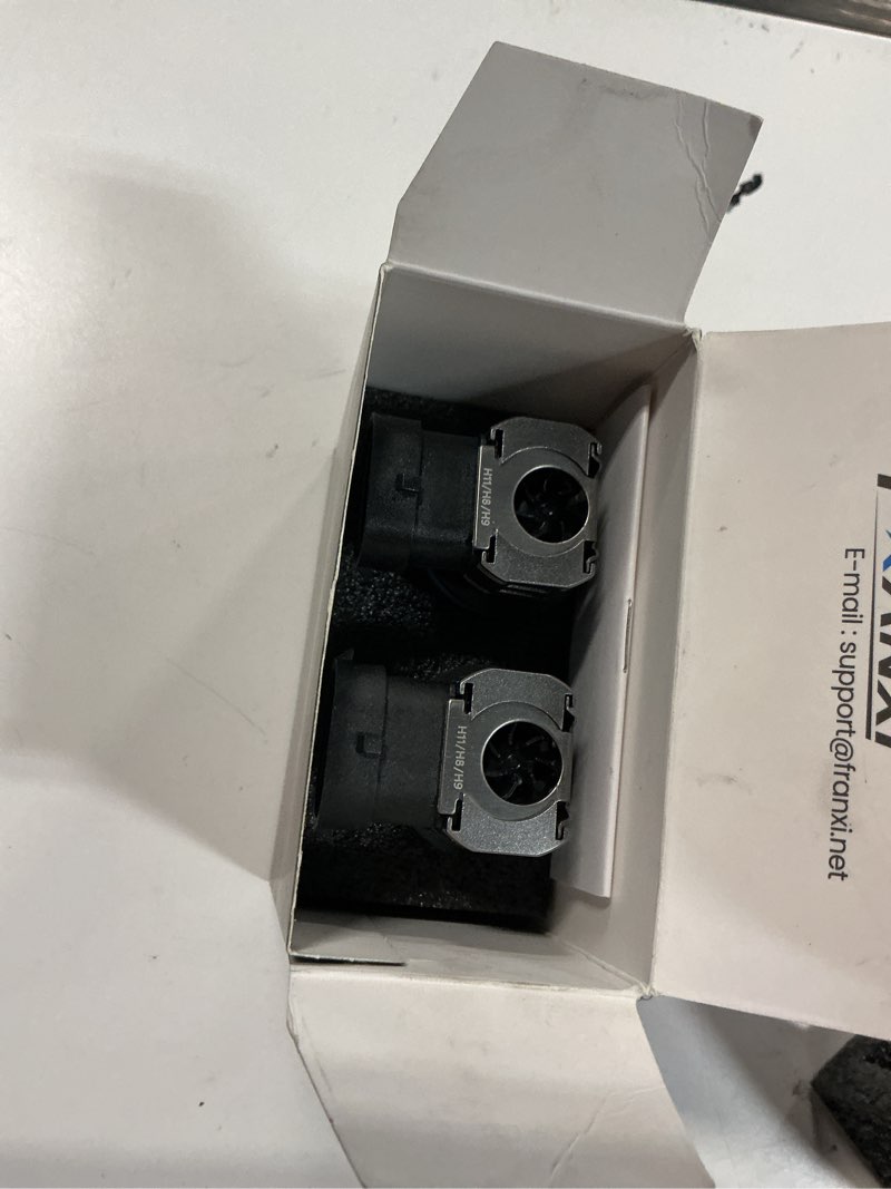 https://lotting-media.assets.bidfta.com/lotting_73a1cb8c-29fc-4ca2-bf76-f739b7fe1433
