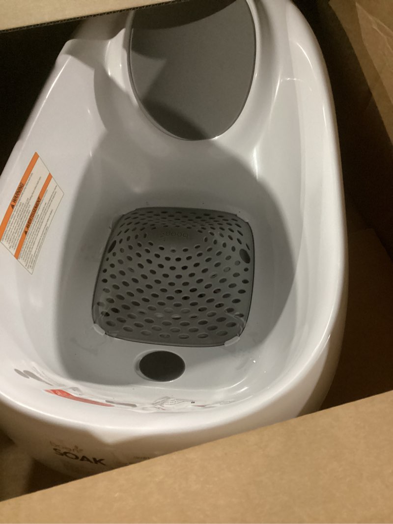 Condition photo showing Good Condition for boon soak 3 stage baby bathtub - baby bath tub with three support positions for newborn to toddlers - color changing drain plug for ideal bath temperature - gray - ages 0 to 18 months and up white 1 count (pack of 1)