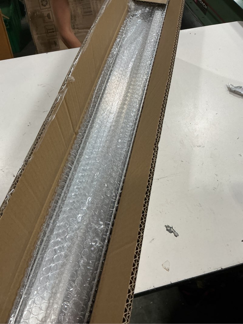 Condition photo showing New/Like New for vevor door threshold ramp 3‘’ rise aluminum alloy threshold ramp rated 800 lbs load capacity, handicap ramps for home steps for wheelchair, scooters, power chairs, walkers, bicycle, tricycle 3‘’ rise gray