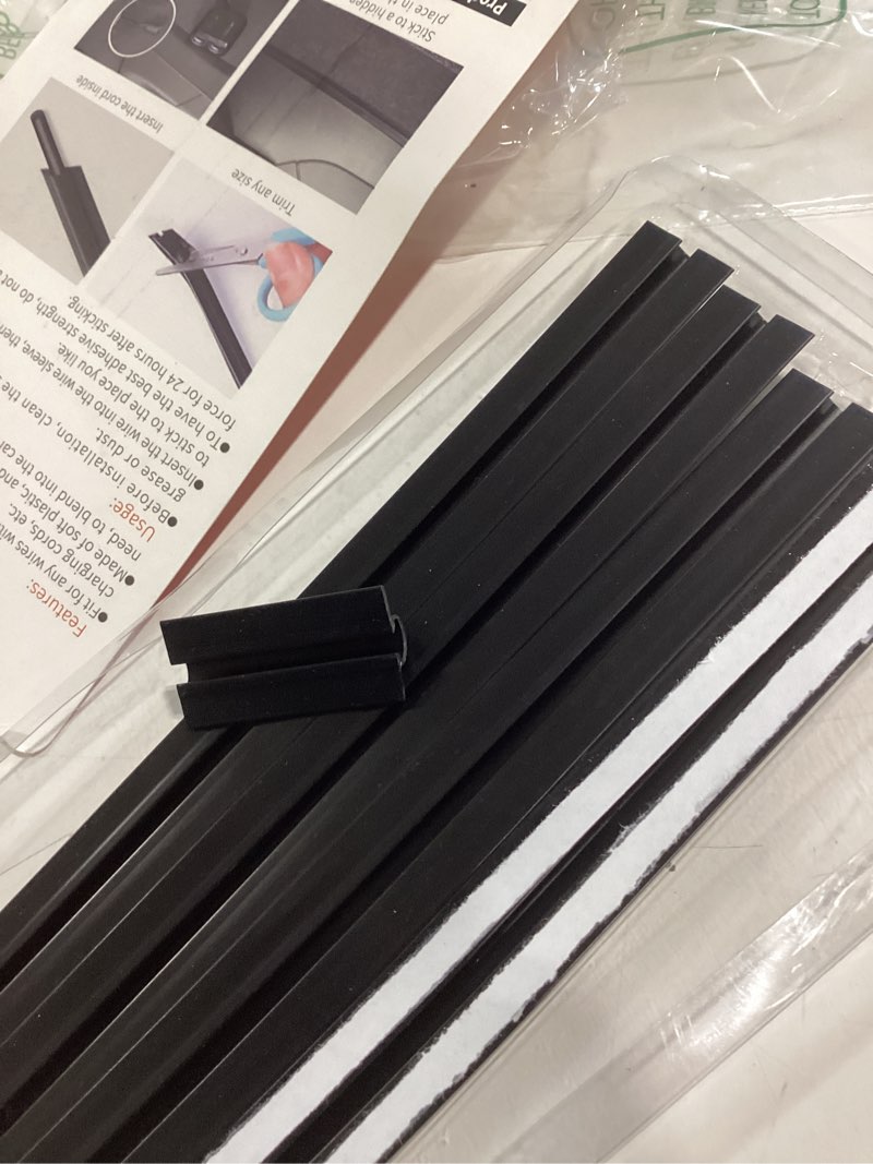Condition photo showing Good Condition for qztyty 4pcs car concealed wire cover, car wire sleeve, automotive power cord cover, car interior acc