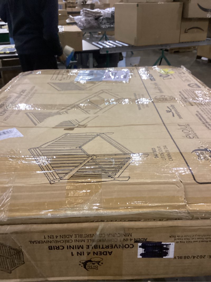 Aden 4 in 1 conertible mini crib