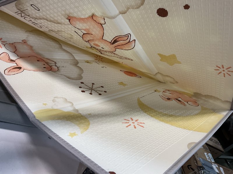 Condition photo showing Good Condition for Baby Play Mat, 47 x 47 Inch Foldable Play Mats for Babies and Toddlers, Waterproof & Anti-Slip Portable Baby Floor Mat for Baby Playpen, Baby Mat for Floor with Travel Bag Rabbit 47x47x0.4 Inch