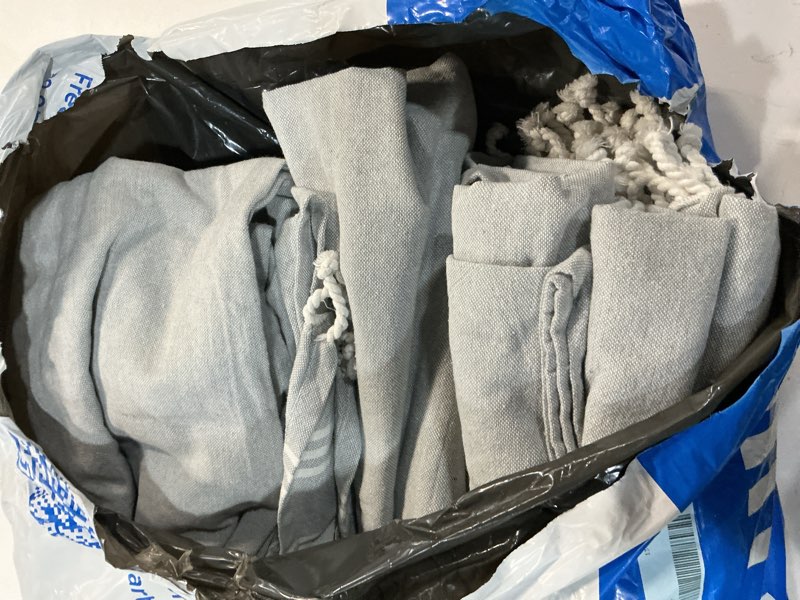 Condition photo showing Good Condition for casa platino cotton beach towel set of 4  peshtemal turkish towel 39 x71   pool absorbent extra large quick dry sand beach towels for adult - grey