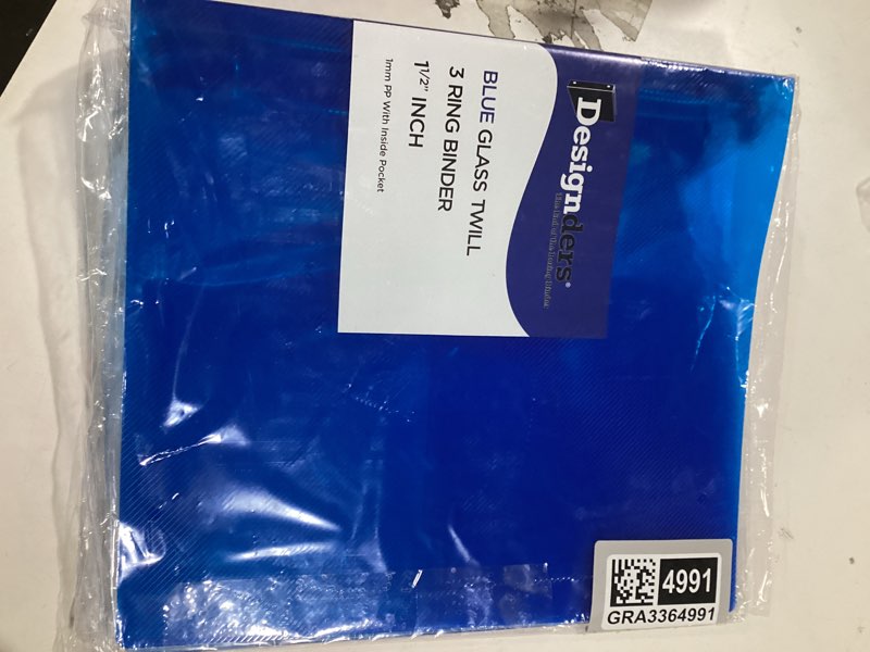 Condition photo showing Good Condition for JAM PAPER Plastic 1.5 inch Binder - Blue 3 Ring Binder - Sold Individually 1.5 inch Blue