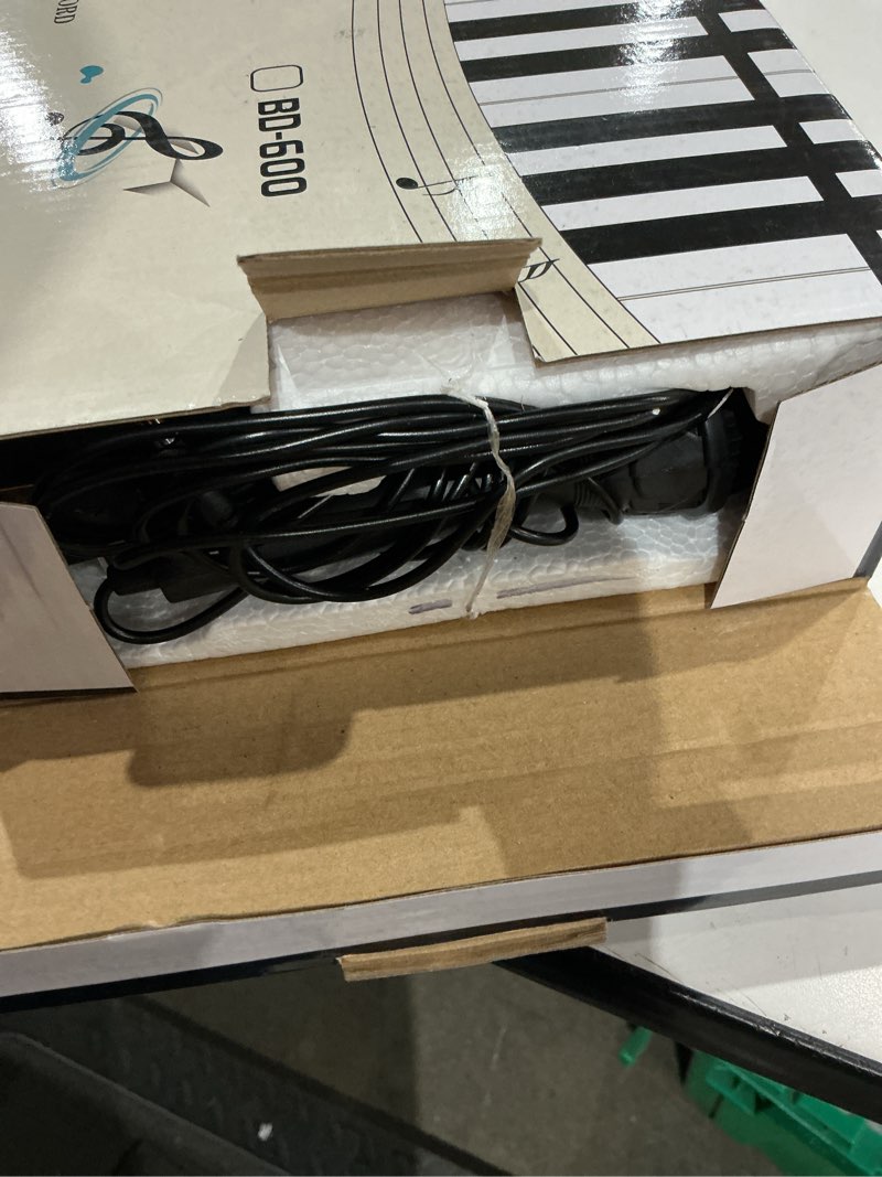 Condition photo showing Good Condition for 61 keys keyboard piano, electronic digital piano with built-in speaker microphone, portable keyboard gift teaching for beginners, electric piano for kids black