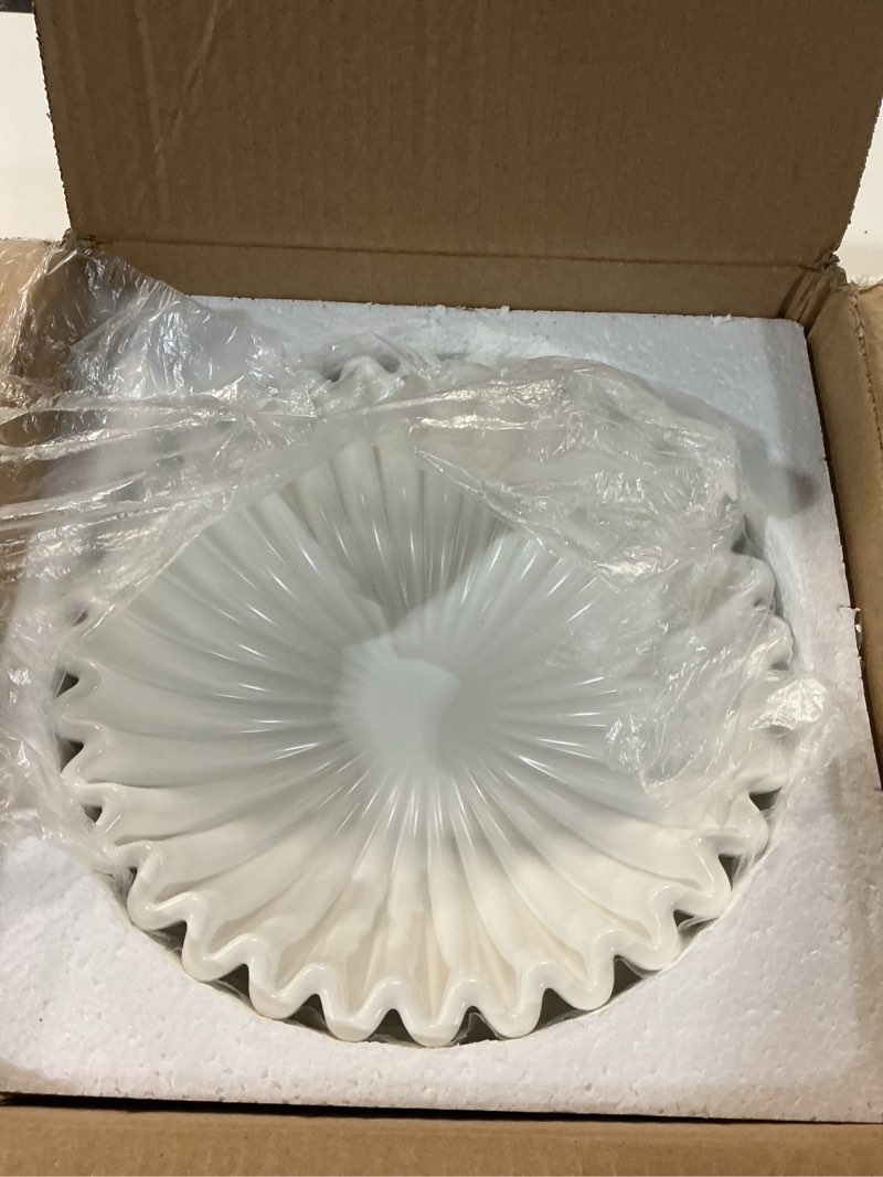 Condition photo showing New/Like New for kuledm large decorative bowl home decor - 10in ceramic white scalloped ruffle fruit bowl for kitchen counter, dishwasher & microwave safe