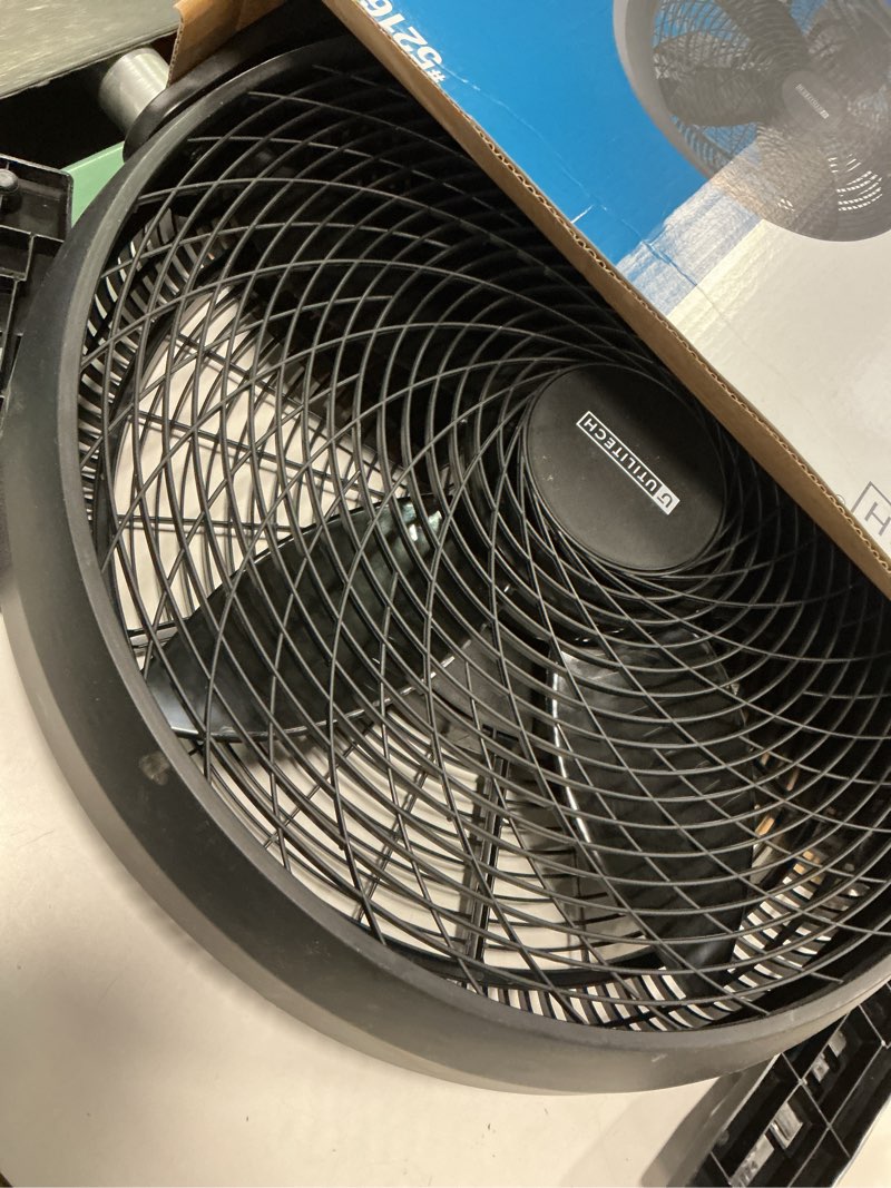 Condition photo showing As Is for 50,8 cm Ventilador para circulación de aire Fabricación duradera de plástico con acabado negro