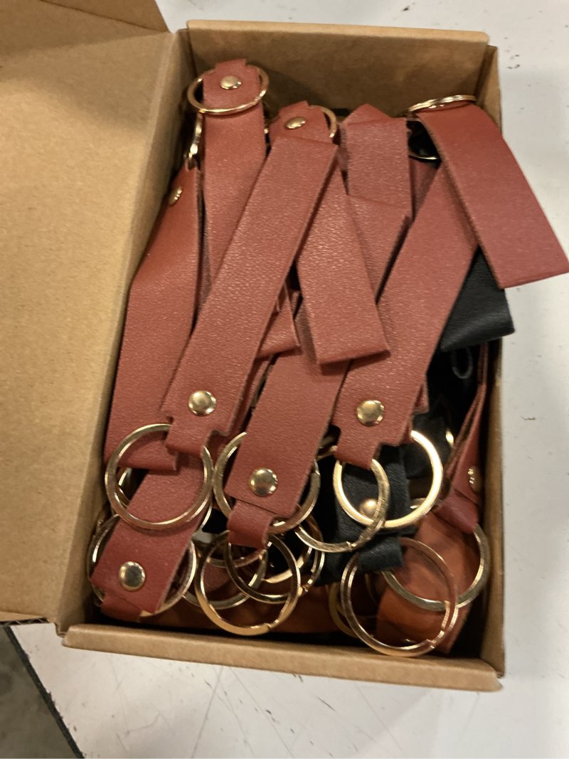 Condition photo showing Good Condition for wavyknot 100 pcs pu leather keychain blanks bulk laser engraving blanks keychain kit with key rings for diy key chains craft (5.6 x 0.8 inches,colorful) 5.6 x 0.8 inches colorful 100