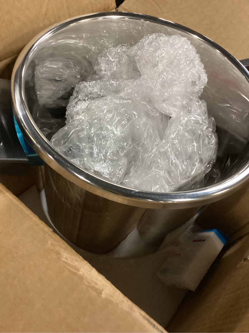 Condition photo showing Good Condition for 18/8 stainless steel pressure cooker 8 qt, [one-hand locking] pressure cooker,[3-in-1] olla de presion, induction,gas stovetop compatible, includes glass lid & steamer rack 8 quarts