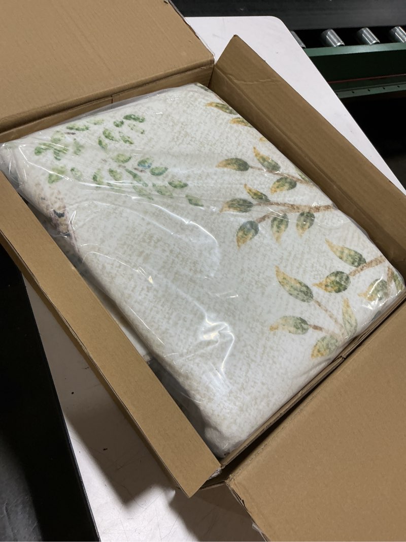 Condition photo showing Good Condition for jinchan Round Rugs 8ft Ivory Botanical Birds Print Machine Washable 8' Circle Nature Plants Modern Soft Non Slip Kids Throw Area Rugs Ultra Thin Low Pile Carpet for Living Room Bedroom Dining Room 8' (Round) Natural Ivory