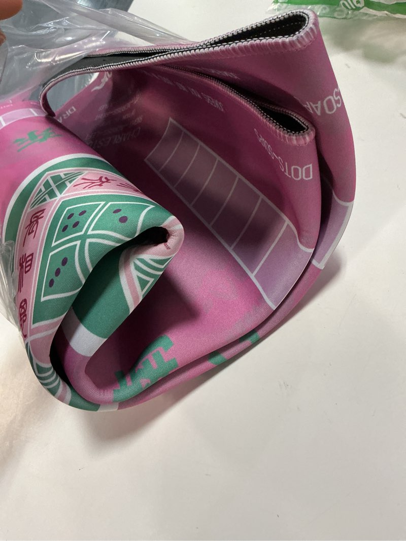 Condition photo showing Good Condition for 31.5 Inch Mahjong Mat for Table, 3MM Non-Slip & Noise Reduction Gaming Mat with Drawstring Bag, Perfect for Poker, Board Games, Card Games, Tile Games, and Dominoes (Pink)