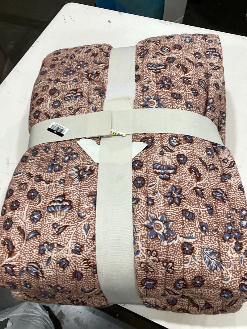 Condition photo showing As Is for king printed floral gauze reversible quilt brown - threshold™