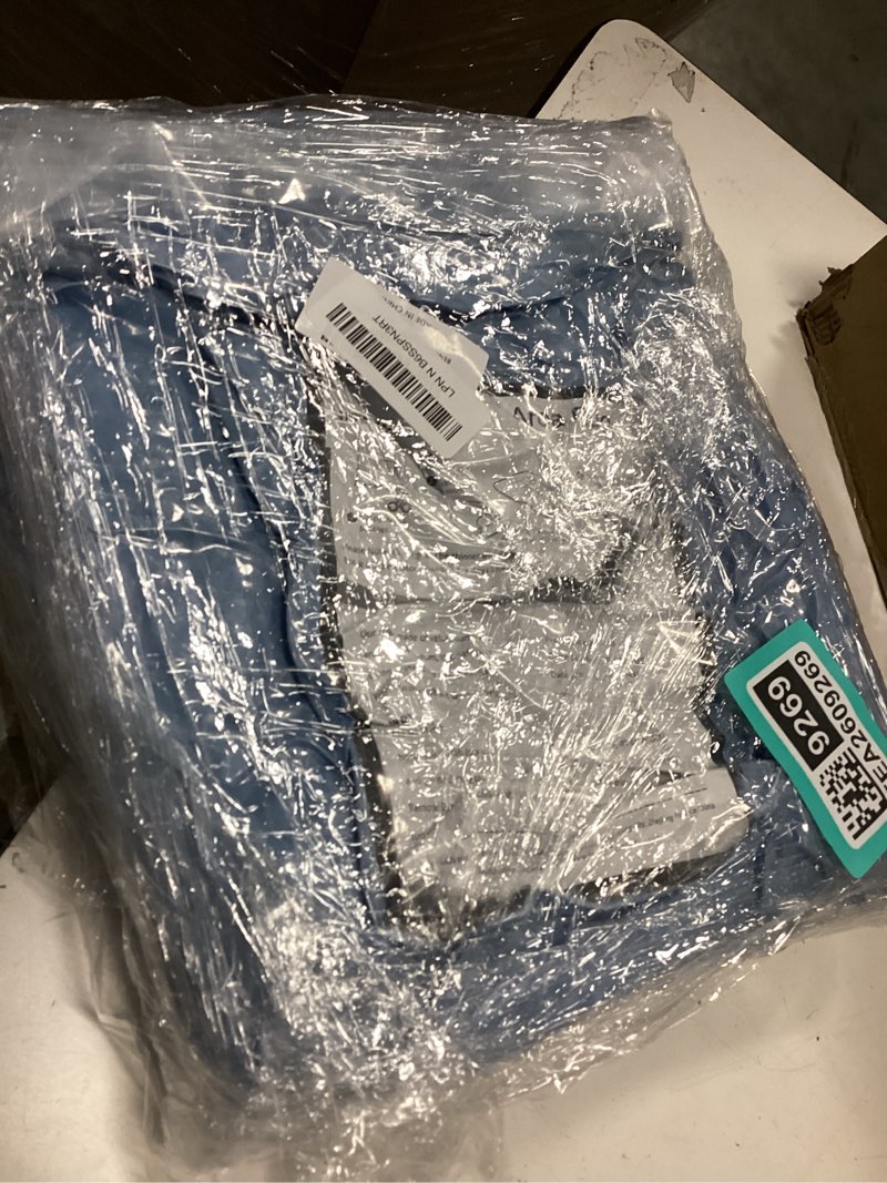 Condition photo showing Good Condition for BENRON Light Blue Fluffy Rugs for Living Room Bedroom 4x6, Soft Plush Fuzzy Shaggy Rugs for Kids Girls Boys Room Decor, Washable Indoor Floor Carpets 4' x 6' (Rectangular) Cobolt Blue