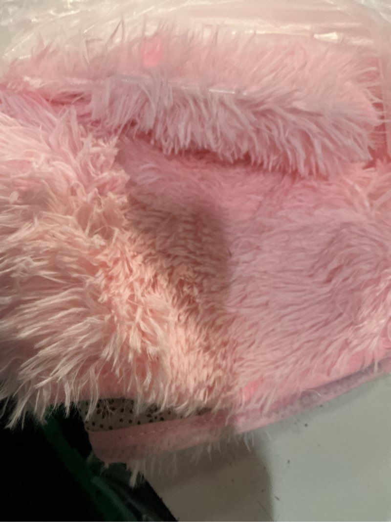 Condition photo showing Good Condition for fjzfing pink round rug ultra-soft plush modern 5x5 circle area rug for kid's bedroom, fluffy shag circular rug for nursery room, non-slip home decor cute pink carpet for teen's room 5x5 feet pink