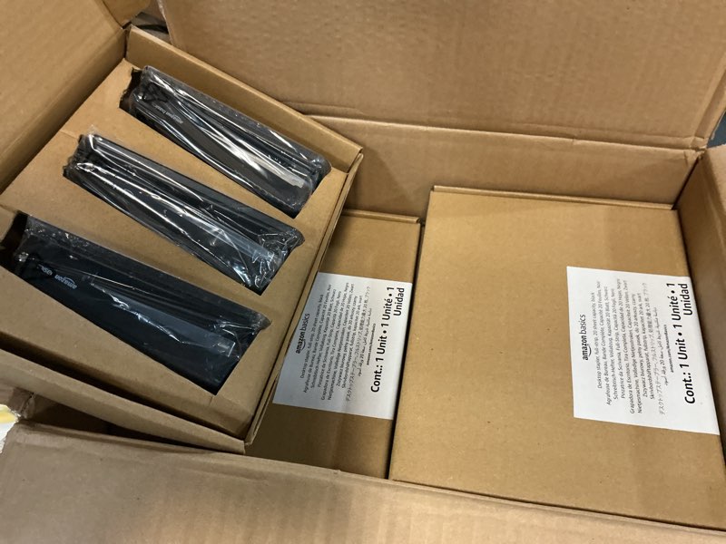 Condition photo showing Good Condition for amazon basics full-strip desktop stapler, 20 sheet capacity, non-slip, black, 12-pack 36 count (12 pack)