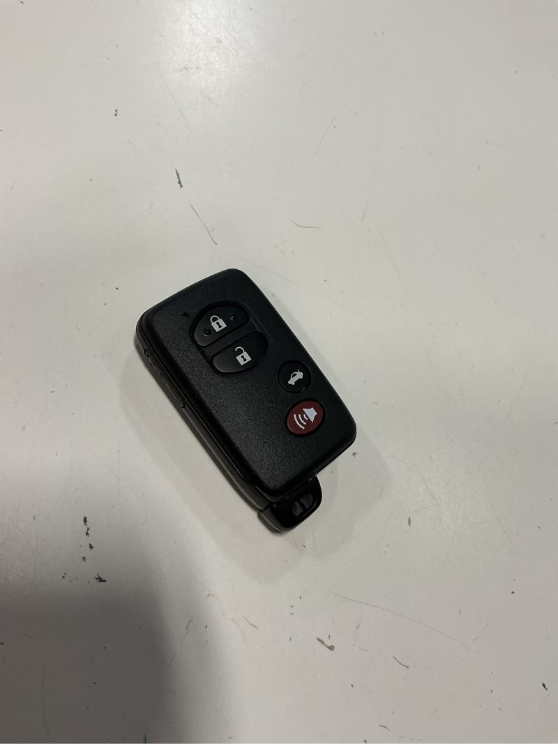 Condition photo showing Good Condition for smart key for toyota camry avalon corolla, alliskeys proximity smart key fob replacement compatible with toyota camry2010-2011 avalon 2011-2013 hyq14aab 271451-3370 89904-06130 89904-33370
