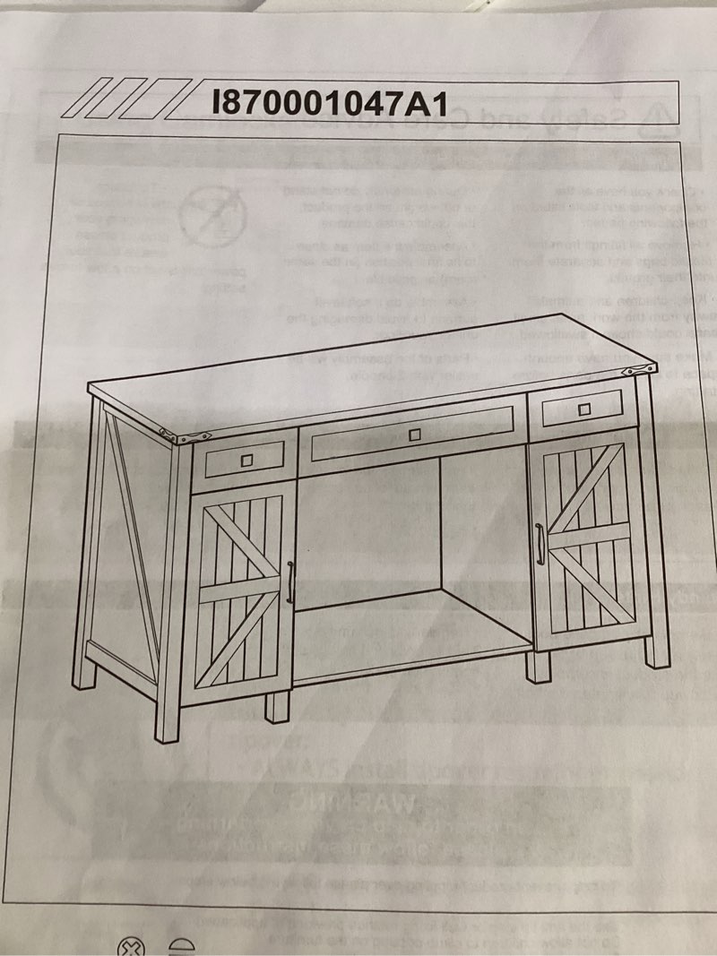 White wooden desk/tv stand