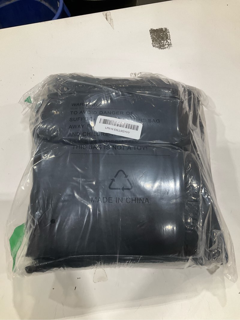 Condition photo showing Good Condition for fokitut 6 pack round tablecloth, 90 inch, stain resistant and wrinkle polyester table cloth, fabric table cover for kitchen dining, wedding, party, holiday dinner-black black 90''--6pack