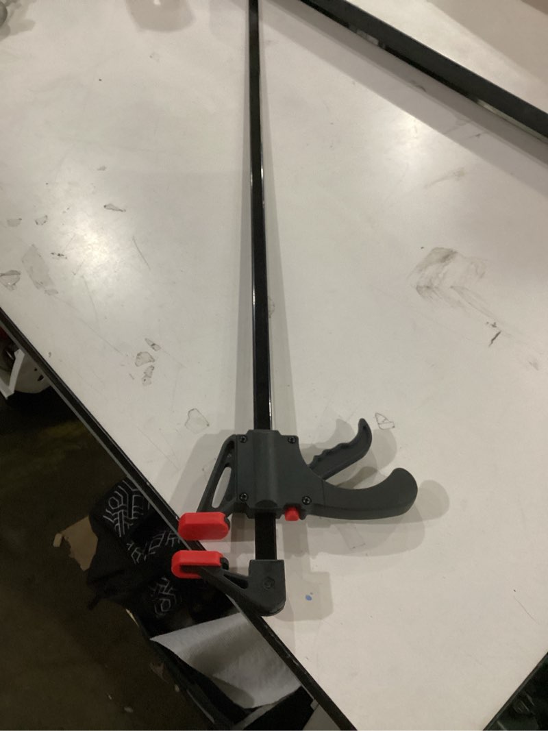 Condition photo showing Good Condition for one powertec 36” bar clamp