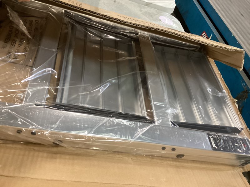 https://lotting-media.assets.bidfta.com/lotting_741edbc3-5d41-4a35-87ae-cadd10ad2386