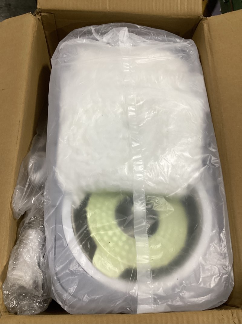 Condition photo showing Good Condition for spin mop bucket deluxe 360 spinning floor cleaning system with 6 microfiber replacement head refills,62" extended handle,4x wheel for home cleaning