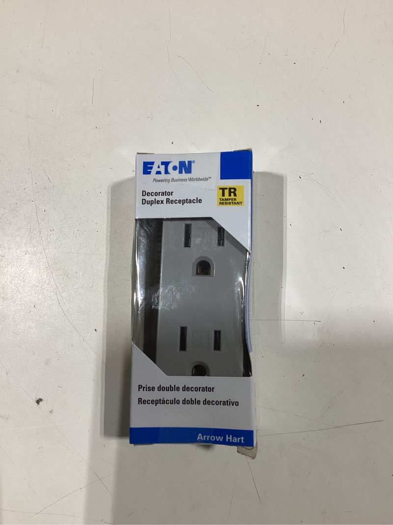 Condition photo showing Good Condition for Claro 15 Amp Duplex Outlet, Slate (SCR-15-SL)