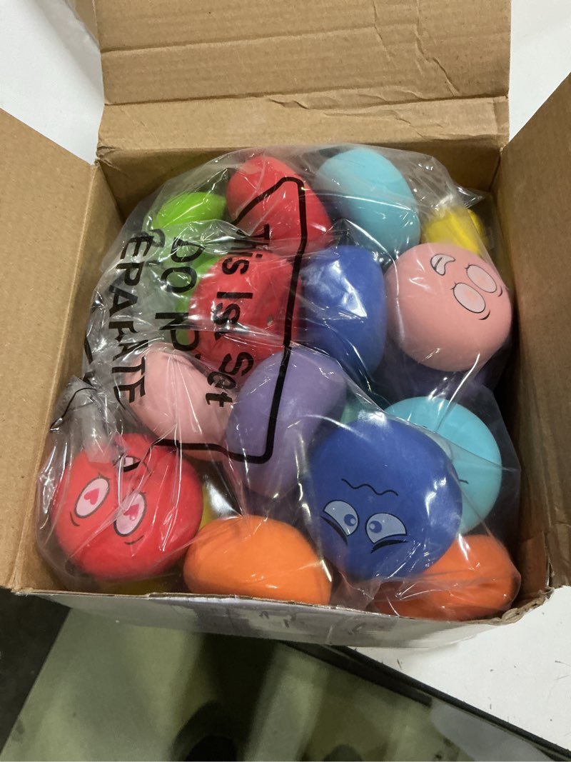 Condition photo showing Good Condition for hungdao 40 pcs bulk dog squeaky toys soft rubber latex dog toys small squeaky balls interactive fetch balls for teething small pet breeds training(funny face)