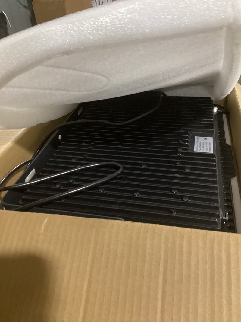 Condition photo showing Good Condition for YANYCN 500W LED Flood Light Outdoor,2750W Equivalent Super Bright FloodLight with Plug,58600LM 5000K Daylight White IP66 Waterproof Commercial Lighting for Sports Fields,Counts,Arena,Stadium