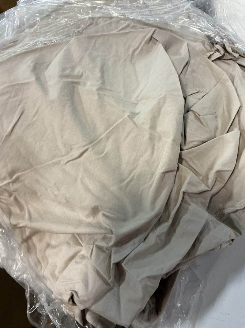 Condition photo showing As Is for classic organic percale duvet cover, king/cal king, dove