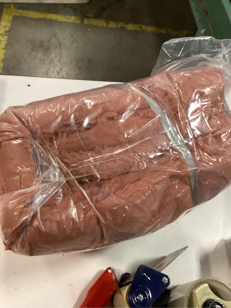 Condition photo showing New/Like New for TOONOW Faux Fur Luxury Throw Blanket,Double Side Soft Fluffy Shaggy Fuzzy Blanket for Couch Sofa Bed (Carnelian, X-Large Twin Size) Carnelian X-Large Twin Size