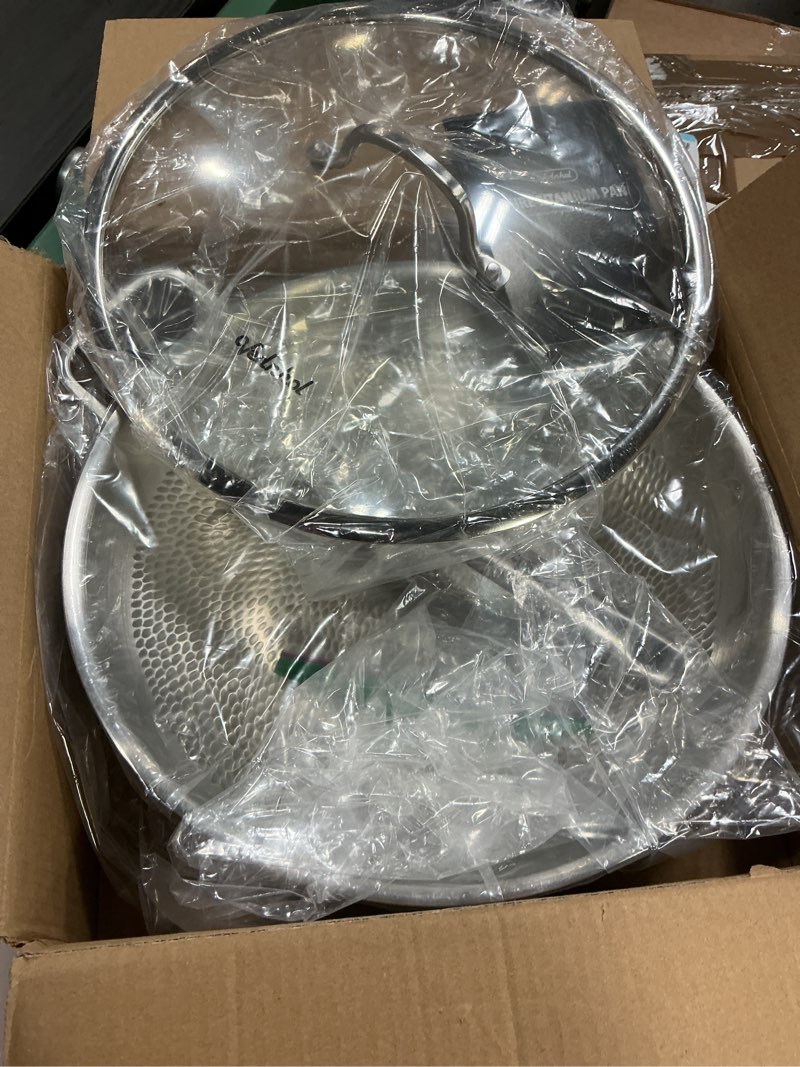 Condition photo showing Good Condition for titanium wok pan,pure titanium hammered pro pans, non stick skillet for cooking, non-toxic, pfas/pfoa/ptfe free cookware, dishwasher&oven safe, kitchen induction compatible 13 in