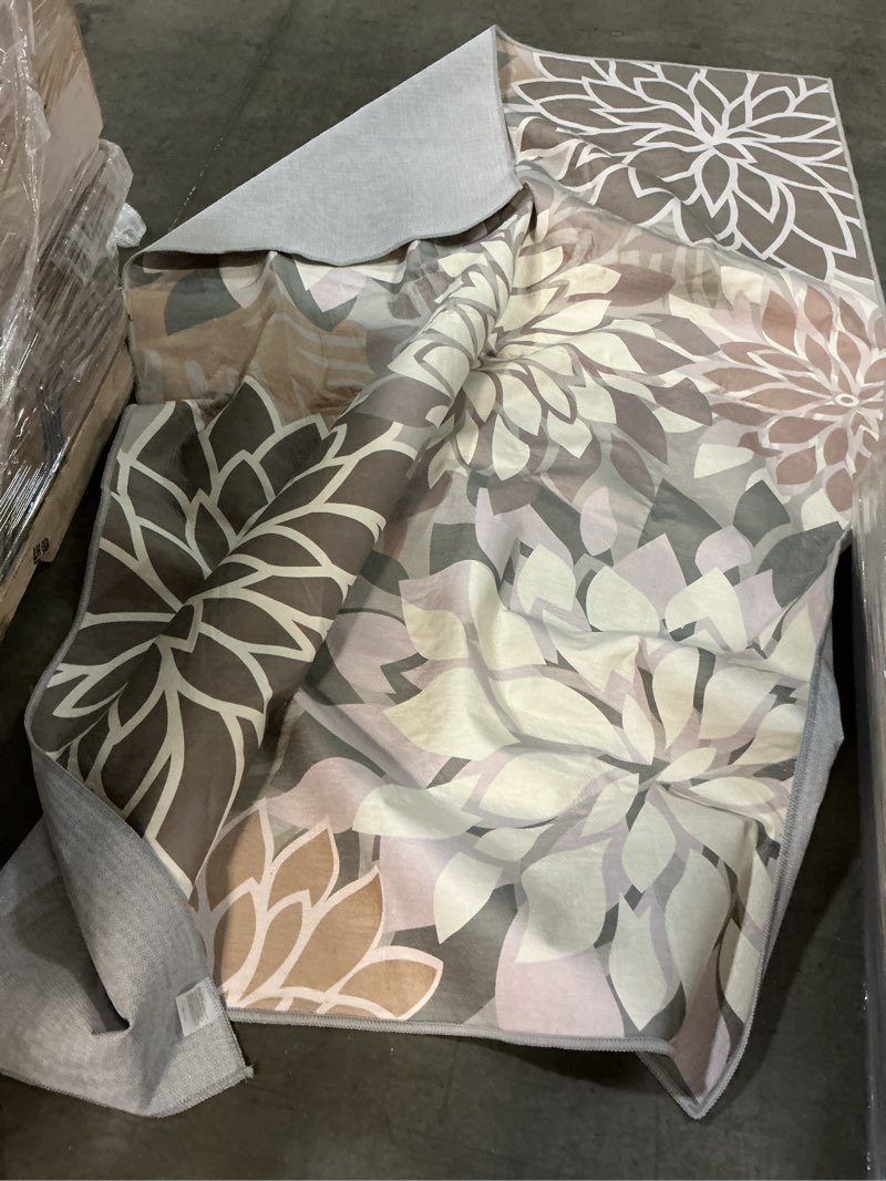 Condition photo showing Good Condition for 6x9 outdoor area rug washable multicolored patio rug tropical botanical floral chenille waterproof outdoor carpet non-slip for patio, deck, backyard, porch, taupe