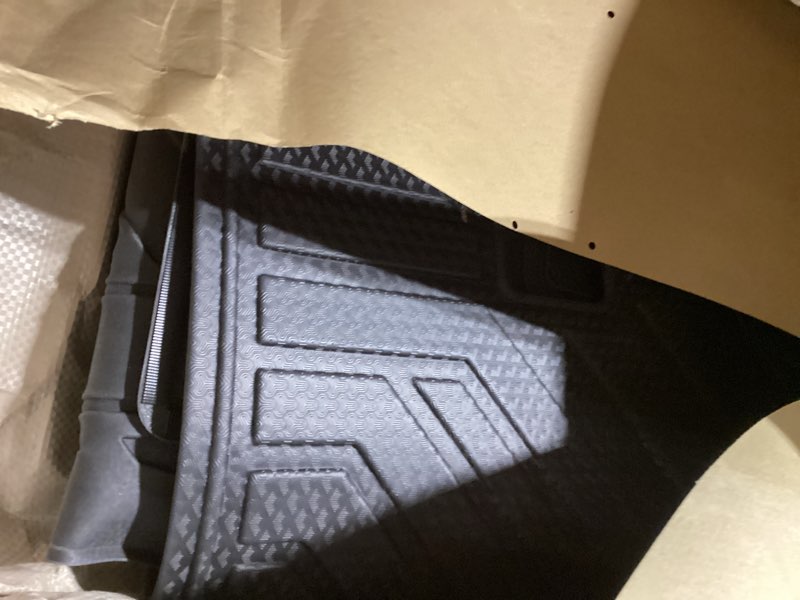 Condition photo showing Good Condition for kust trunk cargo mat for 2025 2026 bmw x3, rubber rear cargo liner with backrest mat for x3 accessories all weather protection back seat protector cover high edge x3 2025-2026 ? trunk + backrest mat