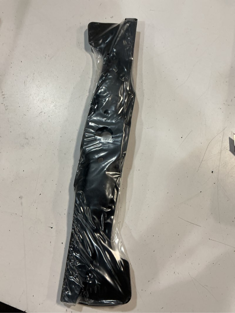 Condition photo showing Good Condition for replacement 72531-vh7-000 (upper) & 72511-vh7-000 (lower) blades kit, compatible with 21" cut hon da hrx217, hrx217k1, hrx217k2 lawn mowers, 2 blades