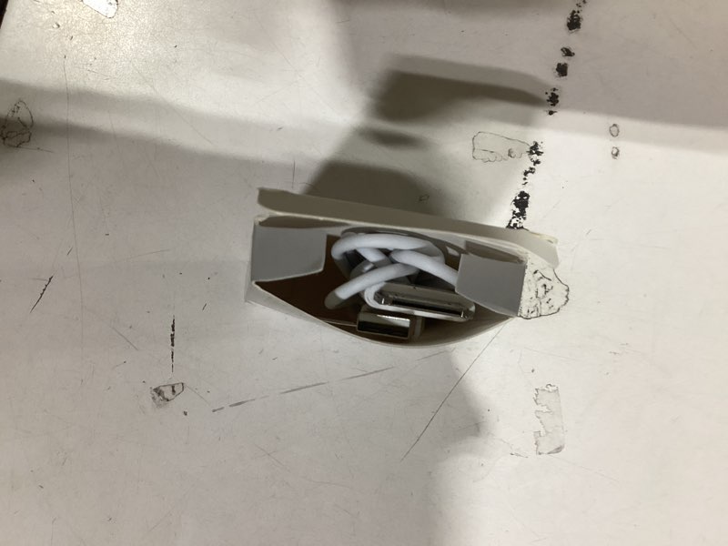 Condition photo showing Good Condition for Similar product not like stock photosarmert Apple Certified 30 Pin USB Charging Cable, 4.0ft USB Sync Charging Cord iPhone Compatible for 4 4s 3G 3GS iPad 1 2 3 iPod Touch Nano White (1 PCS)
