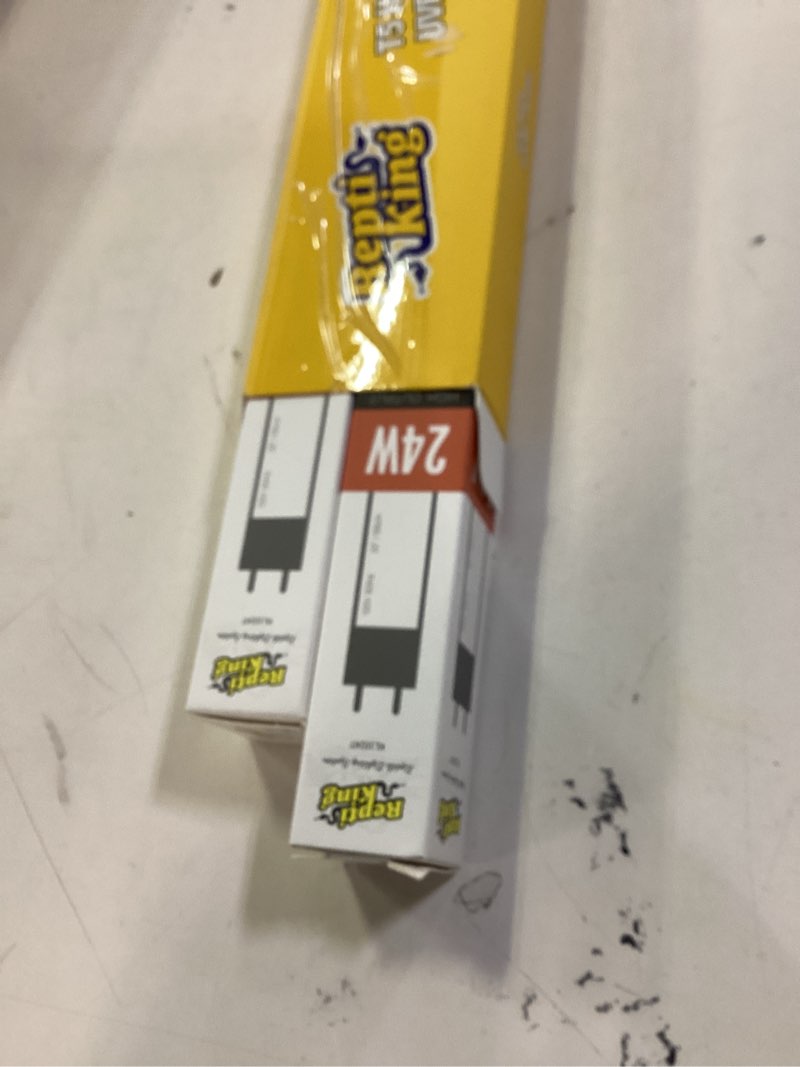 Condition photo showing Good Condition for T5 Reptile 24W UVB 10.0 Tube, 2-Pack for Desert Reptiles & Bearded Dragons, 22''