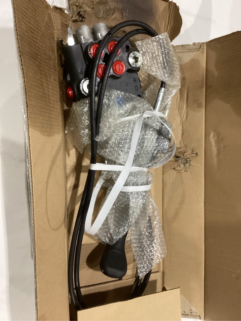 Condition photo showing As Is for Hydraulic Flow Control Valve, 1 Spool 11 GPM Hydraulic Directional Control Valve Adjustable Hydraulic Joystick Control Valve for Double Acting Tractor Loader, Tanks Loaders and Log Splitters 1 Spools 21 GPM, SIMILAR TO STOCK PHOTO 