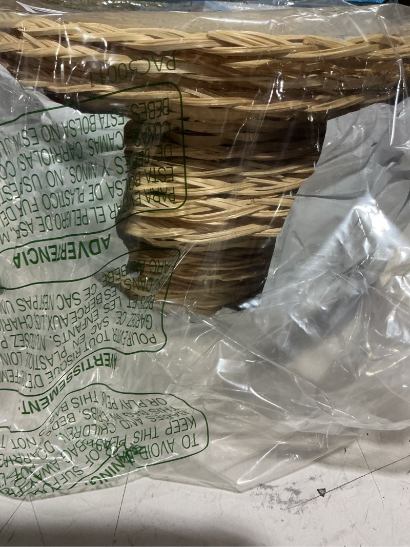 Condition photo showing Good Condition for gniemckin 14 pcs 9.8 inch bamboo paper plate holder, hand weave wicker plate holders for parties, picnic, and barbecue, reusable