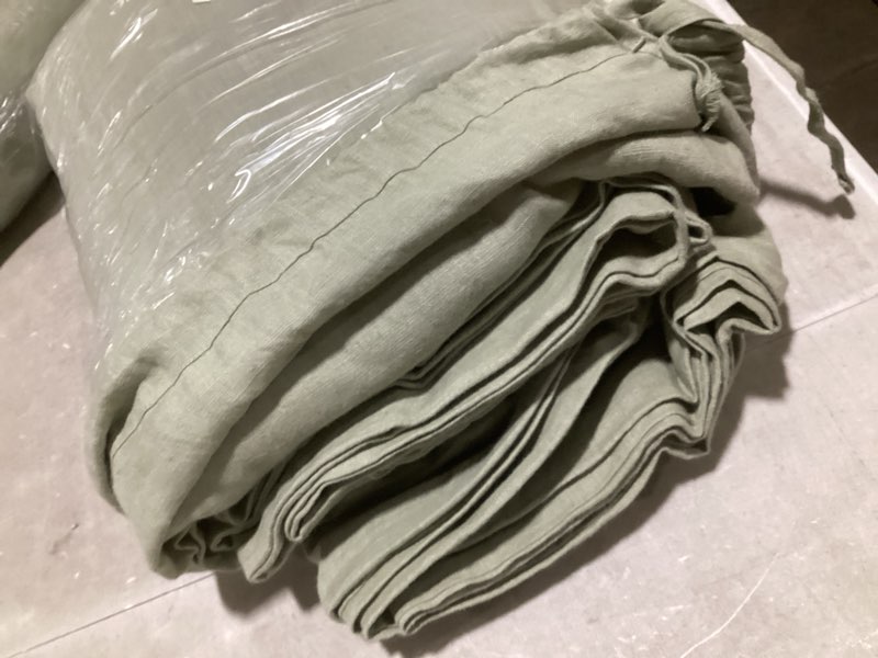 Condition photo showing Good Condition for european linen duvet cover set, king/cal king, willowleaf