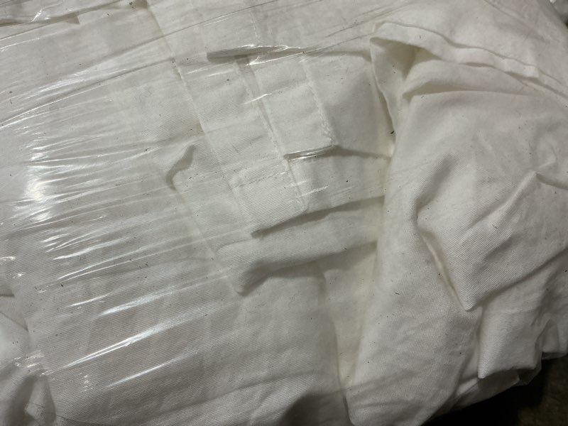 Condition photo showing As Is for sheet set, king, white