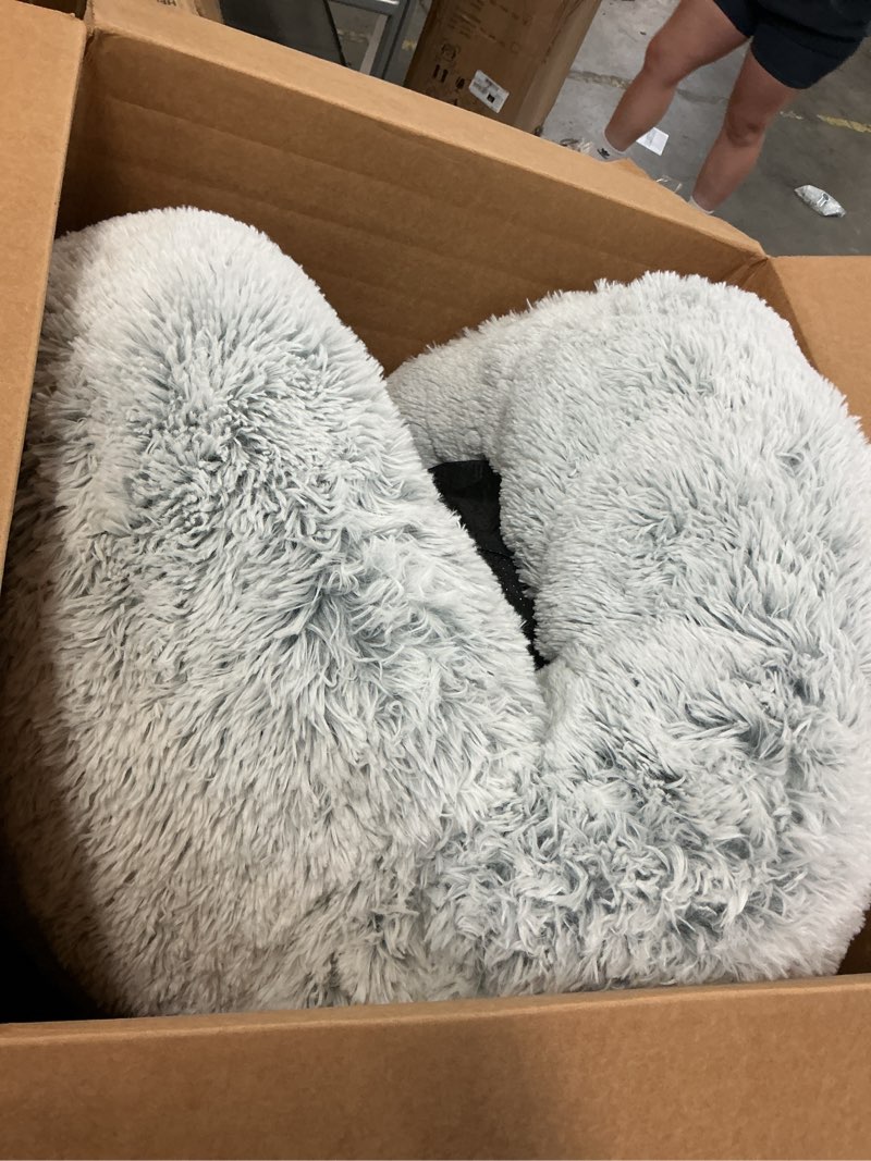 Condition photo showing Good Condition for bedfolks calming donut extra large dog bed, 45 inches round, anti-anxiety plush, washable with non-slip bottom (light grey) 45.0"l x 45.0"w x 10.0"th light grey