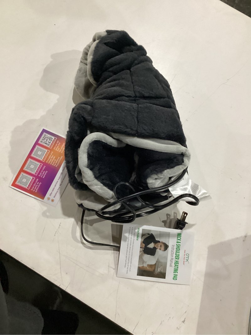 Condition photo showing Good Condition for weighted heating pad for neck and shoulders and back,30s fast heating for pain relief, ergonomic heated wrap, 160? max temp 8 heat & 16 auto-off timers,memory function,christmas gifts for women,black