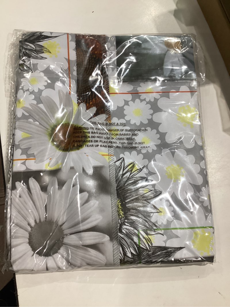 Condition photo showing Good Condition for heavy duty vinyl tablecloth with flannel backing waterproof oil-proof plastic table cloth stain-resistant wipeable rectangle or square table cover for indoor and outdoor ( sunflower, 54x54 inch) sunflower 54" x 54" (square)