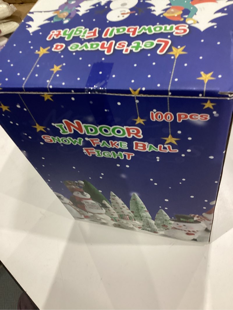 Condition photo showing New/Like New for 100 PCS Snow Fake Balls, Soft Artificial Snow Toy Balls for Kids, Indoor Snow Fight Ball Set for Multiplayer Outdoor Parent-Child Throwing Game Winter Christmas Decorations Party Present