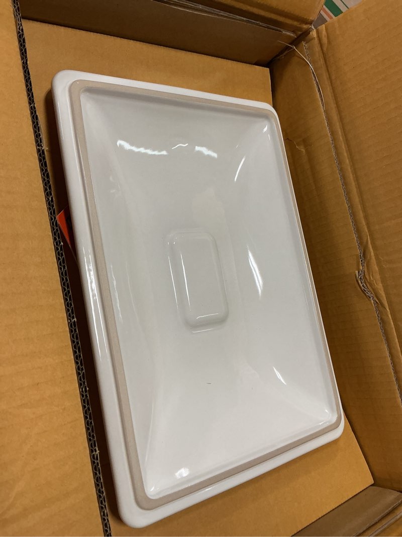 Condition photo showing Good Condition for le creuset stoneware heritage covered rectangular casserole, 4 qt. (12" x 9"), white