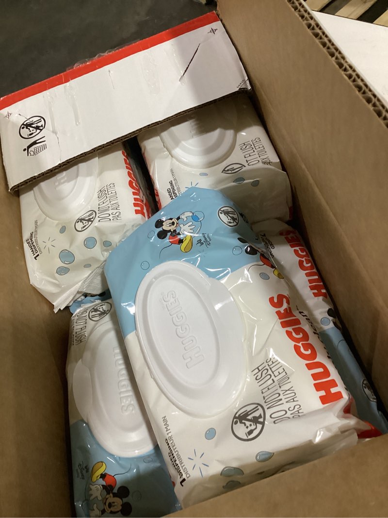 Condition photo showing Good Condition for Huggies Simply Clean Unscented Baby Diaper Wipes, 11 Flip-Top Packs (704 Wipes Total), Packaging May Vary 64 Count (Pack of 11)