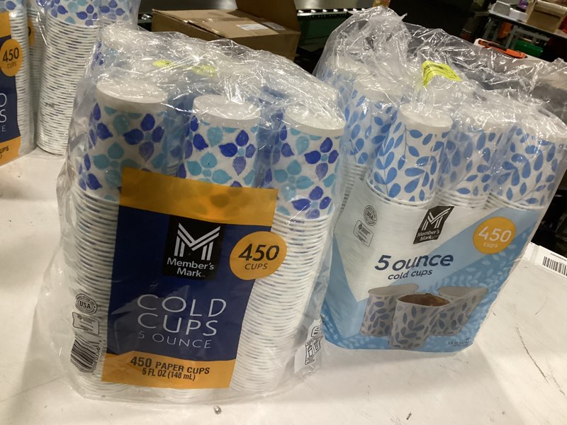 Condition photo showing Good Condition for (qty 2) member's mark printed paper bath cold cup (5 oz., 450 ct.)