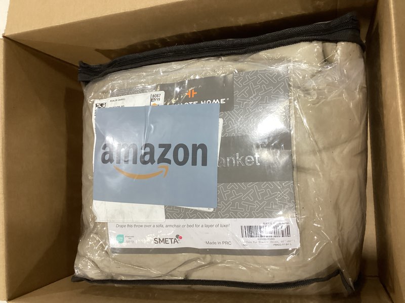 Condition photo showing Good Condition for Luxury Plush Faux Fur Throw Blanket, Long Pile Brown with Black Tipped Blanket, Super Warm, Fuzzy, Elegant, Fluffy Decoration Blanket Scarf for Sofa, Armchair, Couch and Bed, 60''x 80'' Brown 60'' x 80''